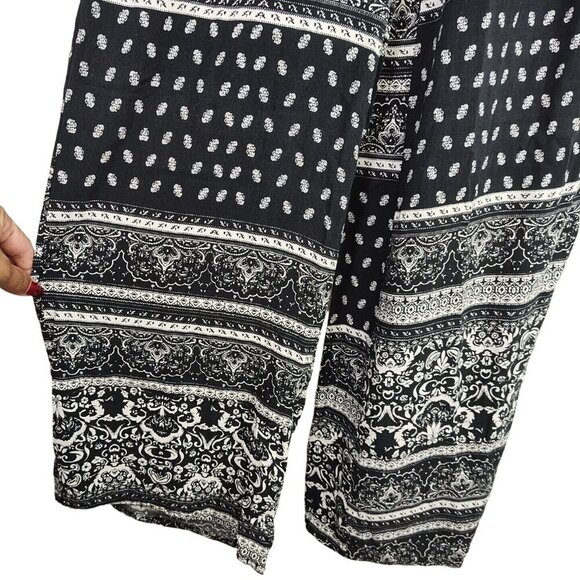 Rue 21 Black Printed Wide Leg Pants Women Size S Smocked Waist Pull-on Casual - Picture 2 of 5